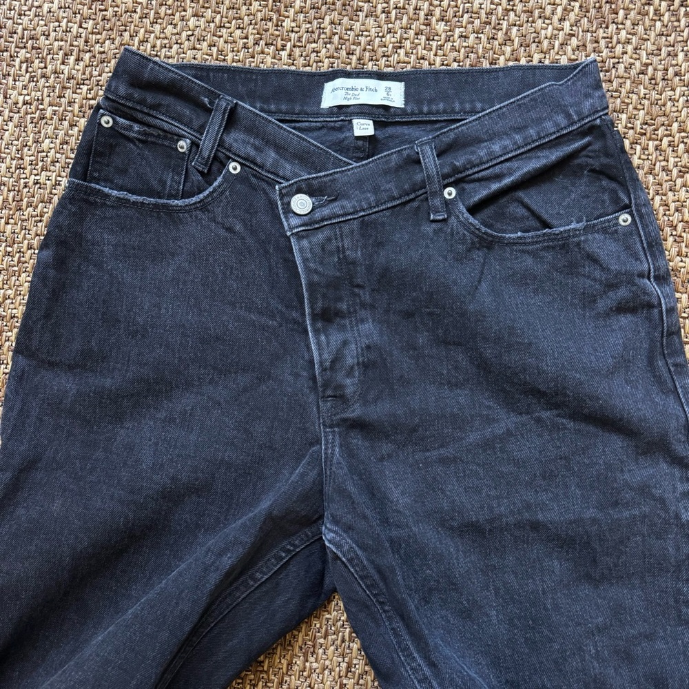 Abercrombie & Fitch Women’s Curve Love Black Dad High Rise Jeans